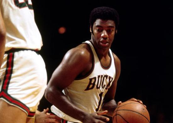 言一行都可 言一行都可