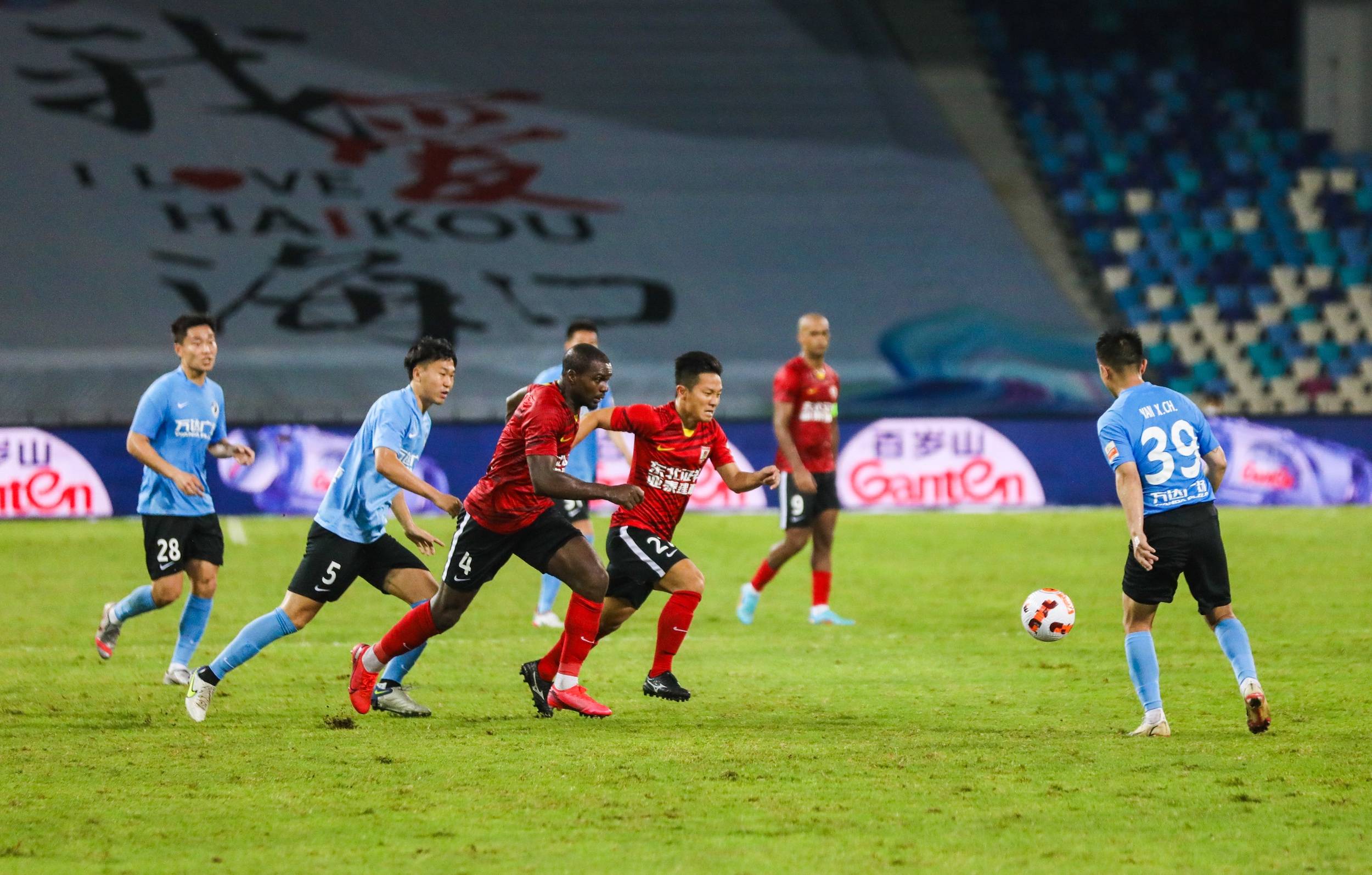 相比之下 相比之下